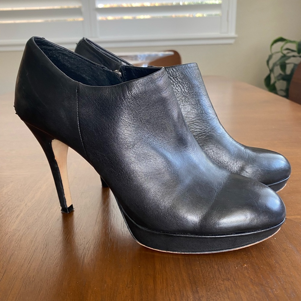 Franco Sarto heeled zip Bootie